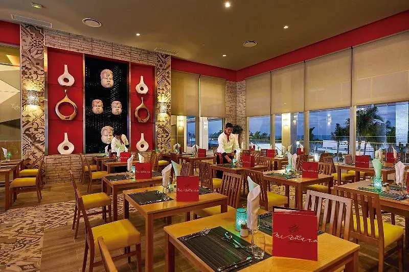 Riu Palace Costa Mujeres Cancún 5*,